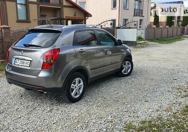 Сірий Cанг Йонг Korando, об'ємом двигуна 2 л та пробігом 110 тис. км за 9650 $, фото 9 на Automoto.ua