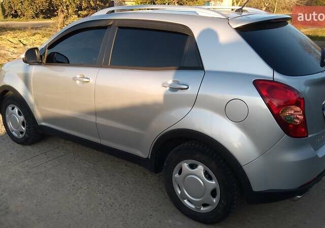 Сірий Cанг Йонг Korando, об'ємом двигуна 2 л та пробігом 236 тис. км за 9500 $, фото 10 на Automoto.ua