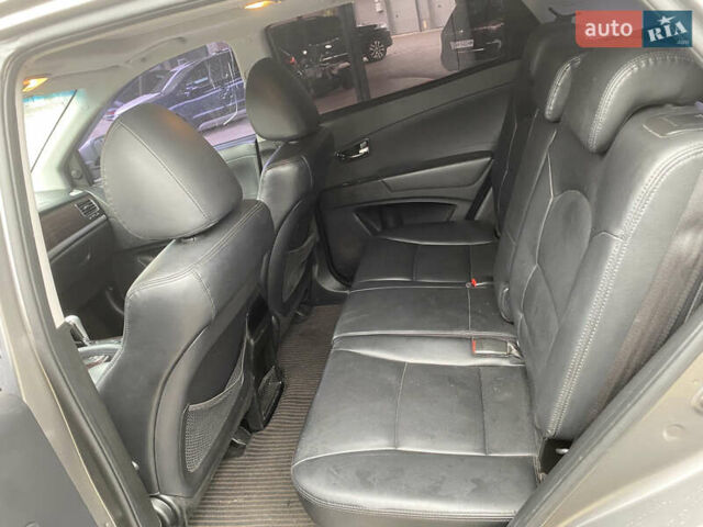 Серый Cанг Йонг Корандо, объемом двигателя 2 л и пробегом 219 тыс. км за 7250 $, фото 11 на Automoto.ua