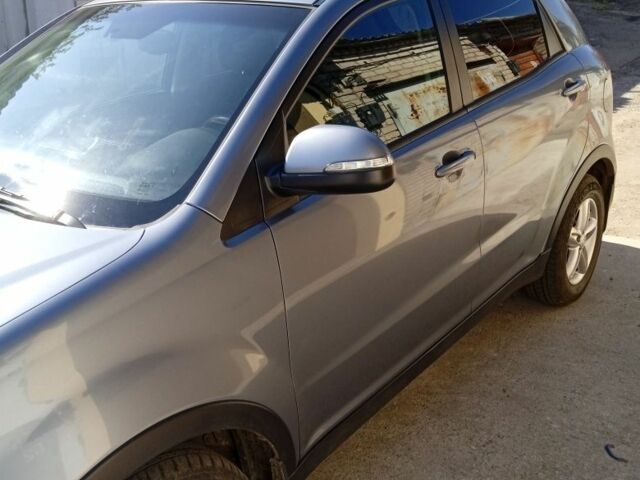 Серый Cанг Йонг Корандо, объемом двигателя 2 л и пробегом 182 тыс. км за 8500 $, фото 2 на Automoto.ua