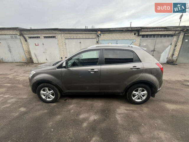 Сірий Cанг Йонг Korando, об'ємом двигуна 2 л та пробігом 80 тис. км за 10000 $, фото 6 на Automoto.ua