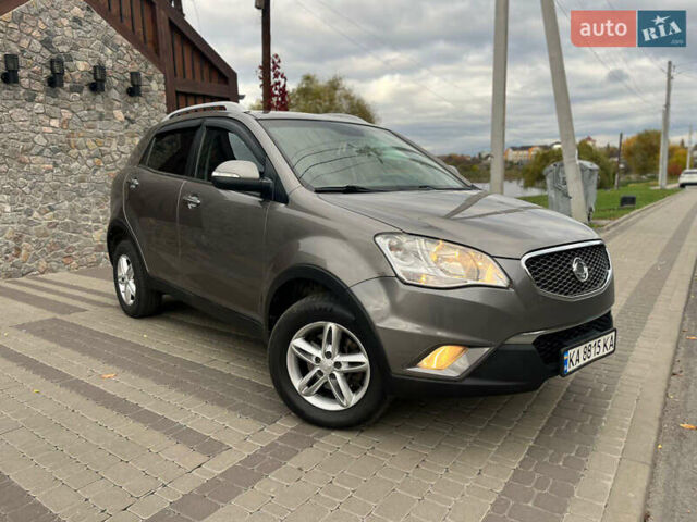 Серый Cанг Йонг Корандо, объемом двигателя 2 л и пробегом 168 тыс. км за 8700 $, фото 6 на Automoto.ua