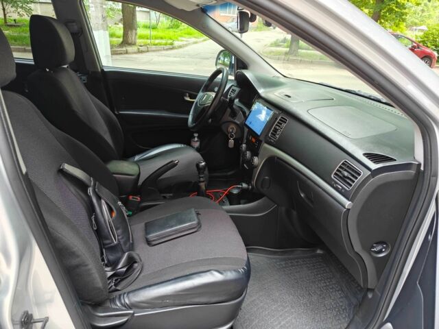 Cанг Йонг Корандо 2011 в Кропивницком (Кировограде) на Automoto.ua Серый Cанг Йонг Корандо, объемом двигателя 2 л и пробегом 225 тыс. км за 8500 $, фото 13 на Automoto.ua