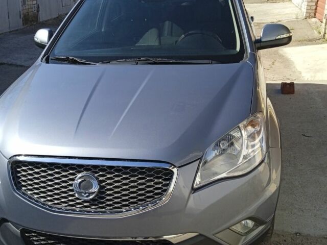 Серый Cанг Йонг Корандо, объемом двигателя 2 л и пробегом 182 тыс. км за 8500 $, фото 7 на Automoto.ua