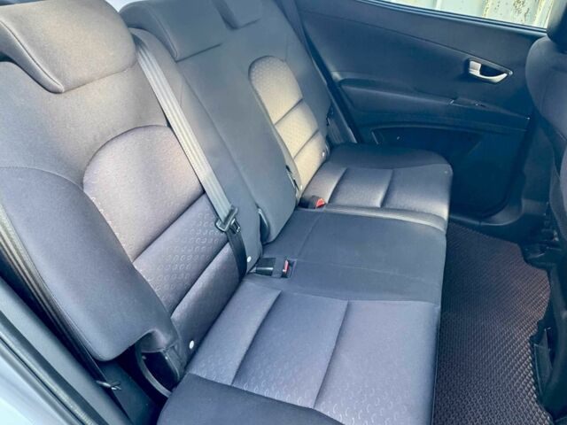 Сірий Cанг Йонг Korando, об'ємом двигуна 2 л та пробігом 150 тис. км за 9900 $, фото 10 на Automoto.ua