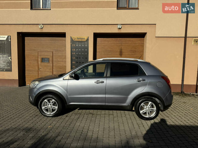 Серый Cанг Йонг Корандо, объемом двигателя 2 л и пробегом 163 тыс. км за 8000 $, фото 6 на Automoto.ua