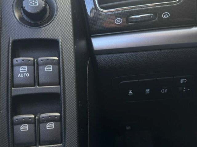 Серый Cанг Йонг Корандо, объемом двигателя 2 л и пробегом 134 тыс. км за 8900 $, фото 15 на Automoto.ua