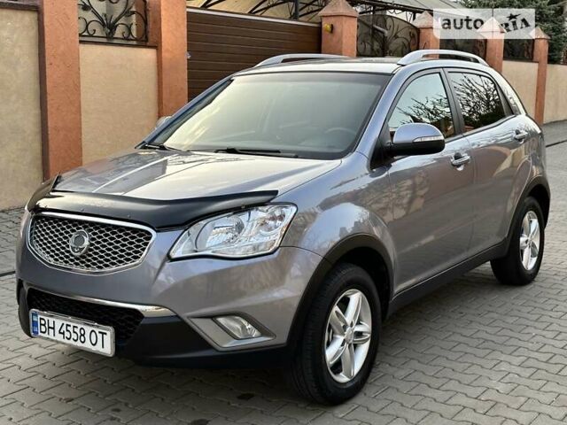 Сірий Cанг Йонг Korando, об'ємом двигуна 2 л та пробігом 125 тис. км за 9300 $, фото 25 на Automoto.ua