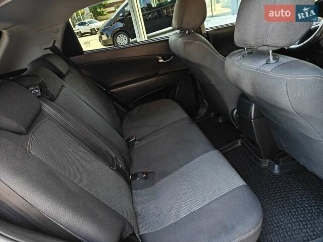 Серый Cанг Йонг Корандо, объемом двигателя 2 л и пробегом 182 тыс. км за 7900 $, фото 25 на Automoto.ua