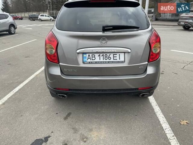 Серый Cанг Йонг Корандо, объемом двигателя 2 л и пробегом 235 тыс. км за 9500 $, фото 2 на Automoto.ua