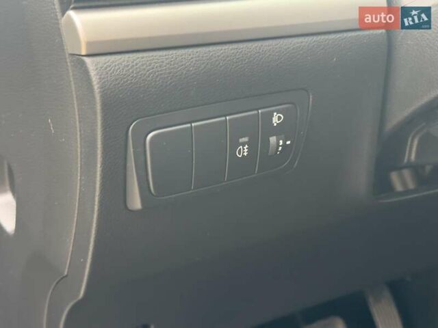Сірий Cанг Йонг Korando, об'ємом двигуна 2 л та пробігом 103 тис. км за 10740 $, фото 12 на Automoto.ua