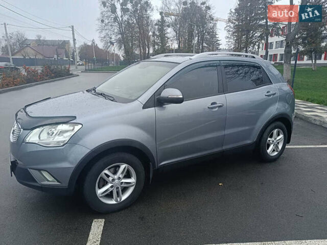 Серый Cанг Йонг Корандо, объемом двигателя 2 л и пробегом 144 тыс. км за 8000 $, фото 6 на Automoto.ua