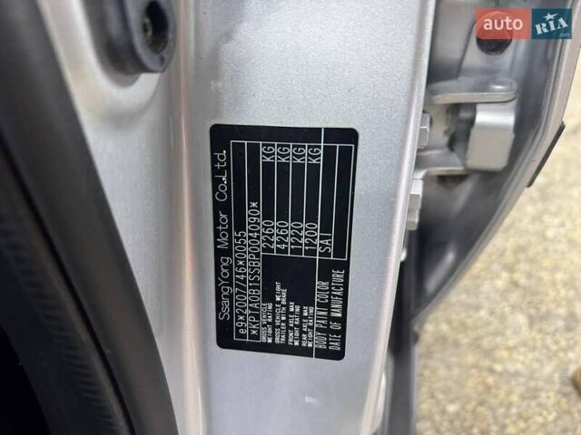 Сірий Cанг Йонг Korando, об'ємом двигуна 2 л та пробігом 181 тис. км за 9200 $, фото 5 на Automoto.ua