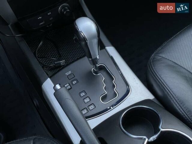 Cанг Йонг Korando 2012 у Києві на Automoto.ua Сірий Cанг Йонг Korando, об'ємом двигуна 2 л та пробігом 235 тис. км за 7990 $, фото 32 на Automoto.ua