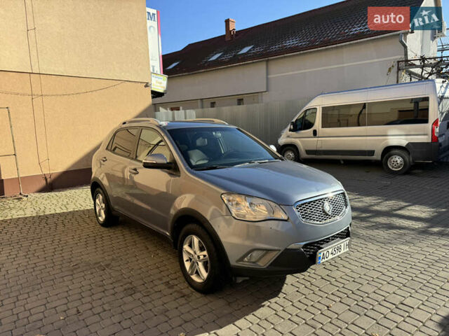 Серый Cанг Йонг Корандо, объемом двигателя 2 л и пробегом 163 тыс. км за 8000 $, фото 11 на Automoto.ua