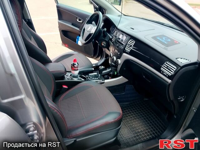 Сірий Cанг Йонг Korando, об'ємом двигуна 2 л та пробігом 115 тис. км за 8280 $, фото 9 на Automoto.ua