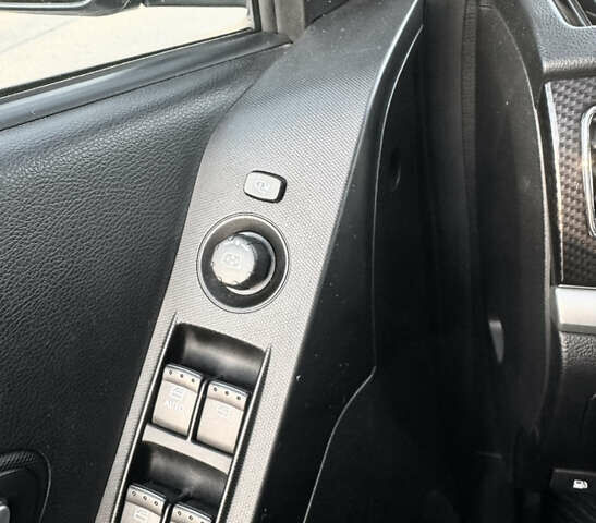 Серый Cанг Йонг Корандо, объемом двигателя 2 л и пробегом 134 тыс. км за 8999 $, фото 15 на Automoto.ua