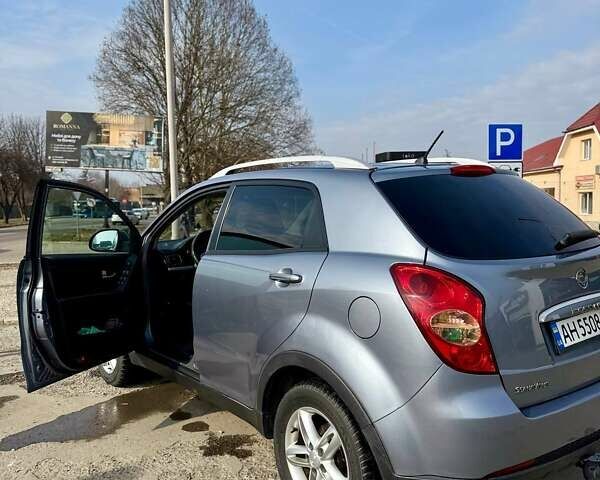 Серый Cанг Йонг Корандо, объемом двигателя 2 л и пробегом 162 тыс. км за 9000 $, фото 10 на Automoto.ua