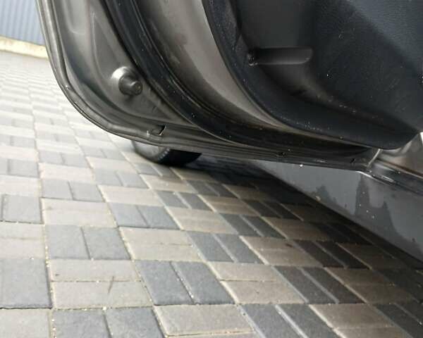 Серый Cанг Йонг Корандо, объемом двигателя 2 л и пробегом 204 тыс. км за 8200 $, фото 11 на Automoto.ua