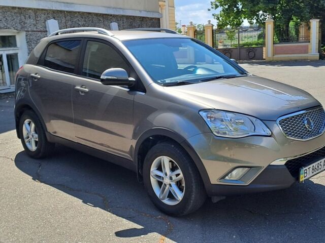 Сірий Cанг Йонг Korando, об'ємом двигуна 2 л та пробігом 106 тис. км за 8000 $, фото 5 на Automoto.ua