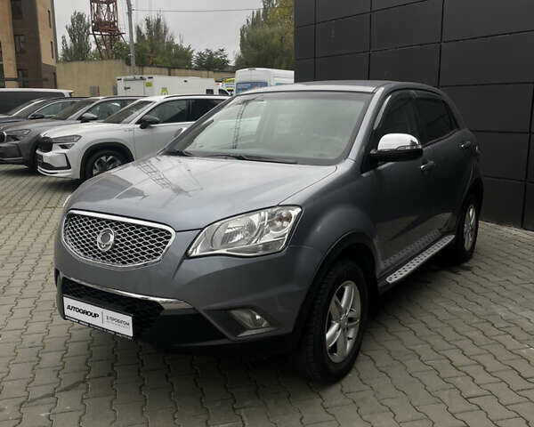 Серый Cанг Йонг Корандо, объемом двигателя 2 л и пробегом 182 тыс. км за 7900 $, фото 3 на Automoto.ua