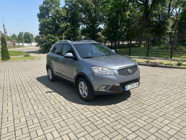 Серый Cанг Йонг Корандо, объемом двигателя 2 л и пробегом 231 тыс. км за 6700 $, фото 2 на Automoto.ua