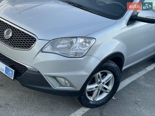 Cанг Йонг Korando 2012 у Києві на Automoto.ua Сірий Cанг Йонг Korando, об'ємом двигуна 2 л та пробігом 235 тис. км за 7990 $, фото 8 на Automoto.ua