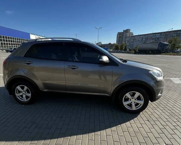 Сірий Cанг Йонг Korando, об'ємом двигуна 2 л та пробігом 134 тис. км за 10350 $, фото 2 на Automoto.ua
