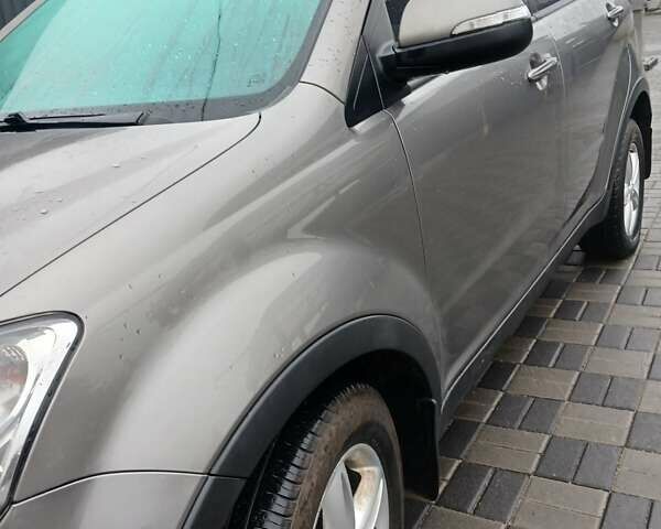 Серый Cанг Йонг Корандо, объемом двигателя 2 л и пробегом 204 тыс. км за 8200 $, фото 23 на Automoto.ua