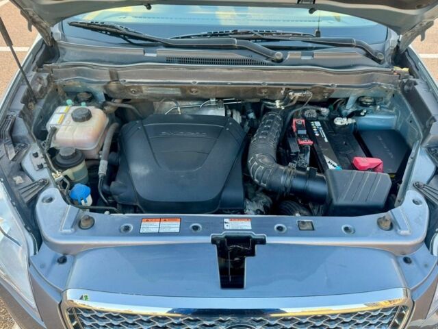 Серый Cанг Йонг Корандо, объемом двигателя 2 л и пробегом 134 тыс. км за 8900 $, фото 5 на Automoto.ua