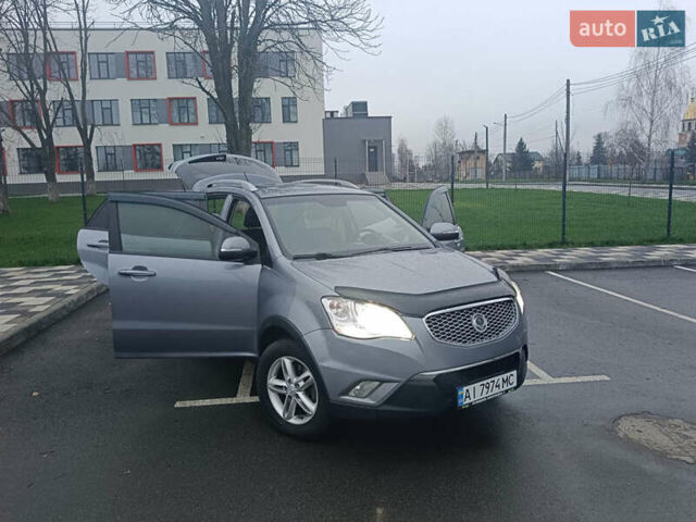 Серый Cанг Йонг Корандо, объемом двигателя 2 л и пробегом 144 тыс. км за 8000 $, фото 9 на Automoto.ua