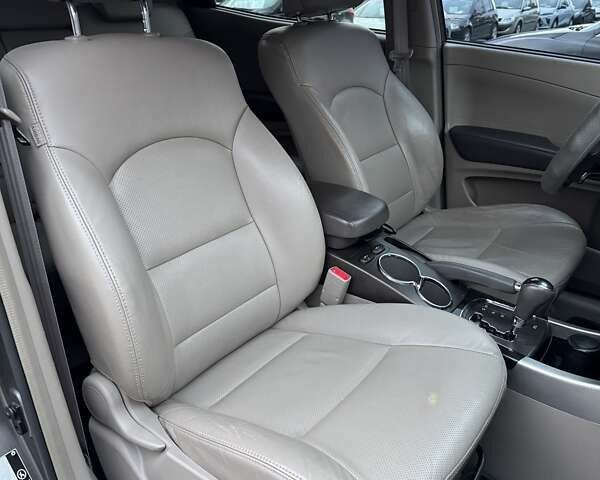 Сірий Cанг Йонг Korando, об'ємом двигуна 2 л та пробігом 133 тис. км за 9900 $, фото 28 на Automoto.ua