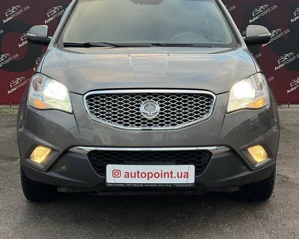 Сірий Cанг Йонг Korando, об'ємом двигуна 2 л та пробігом 133 тис. км за 9900 $, фото 1 на Automoto.ua