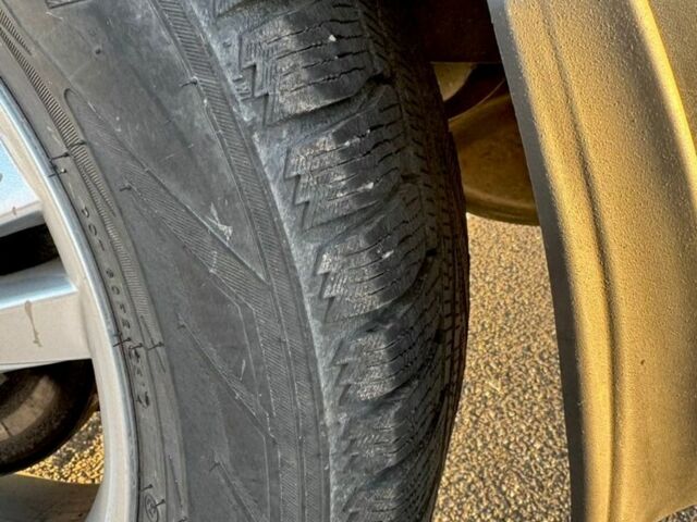 Серый Cанг Йонг Корандо, объемом двигателя 2 л и пробегом 134 тыс. км за 8900 $, фото 4 на Automoto.ua