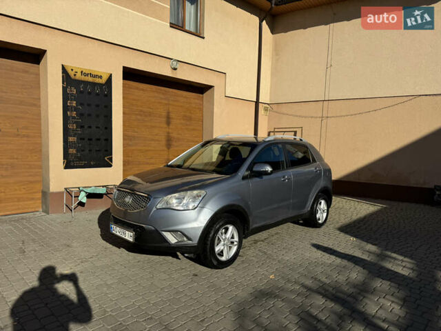 Серый Cанг Йонг Корандо, объемом двигателя 2 л и пробегом 163 тыс. км за 8000 $, фото 7 на Automoto.ua