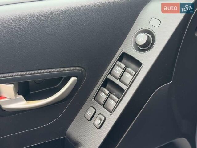 Сірий Cанг Йонг Korando, об'ємом двигуна 2 л та пробігом 103 тис. км за 10740 $, фото 11 на Automoto.ua