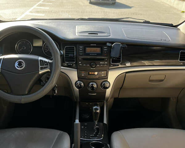 Сірий Cанг Йонг Korando, об'ємом двигуна 2 л та пробігом 134 тис. км за 10350 $, фото 14 на Automoto.ua