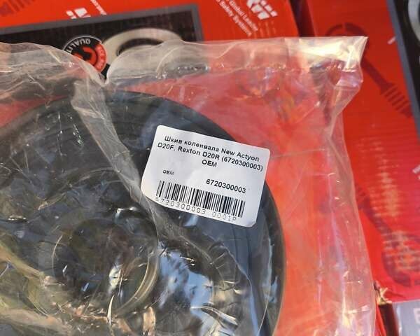 Сірий Cанг Йонг Korando, об'ємом двигуна 2 л та пробігом 165 тис. км за 10000 $, фото 18 на Automoto.ua