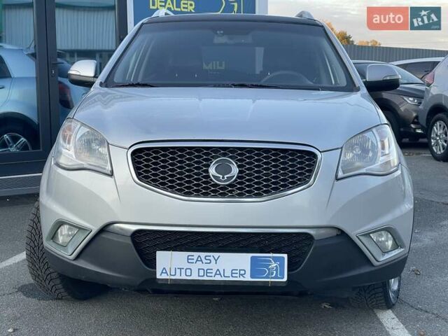 Cанг Йонг Korando 2012 у Києві на Automoto.ua Сірий Cанг Йонг Korando, об'ємом двигуна 2 л та пробігом 235 тис. км за 7990 $, фото 1 на Automoto.ua