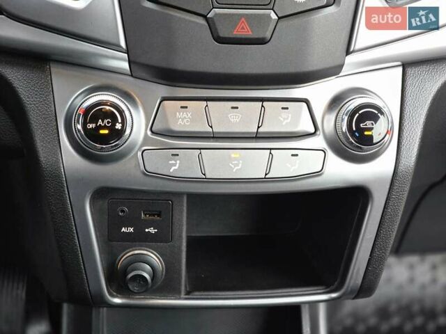 Серый Cанг Йонг Корандо, объемом двигателя 2 л и пробегом 99 тыс. км за 9500 $, фото 50 на Automoto.ua