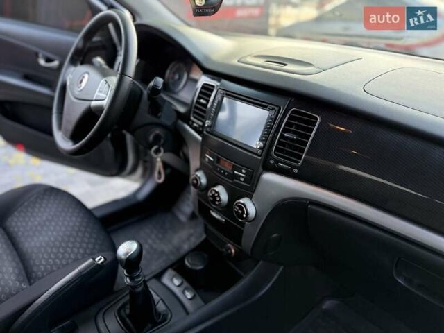 Cанг Йонг Korando 2013 у Дніпро (Дніпропетровську) на Automoto.ua Сірий Cанг Йонг Korando, об'ємом двигуна 2 л та пробігом 77 тис. км за 8999 $, фото 27 на Automoto.ua