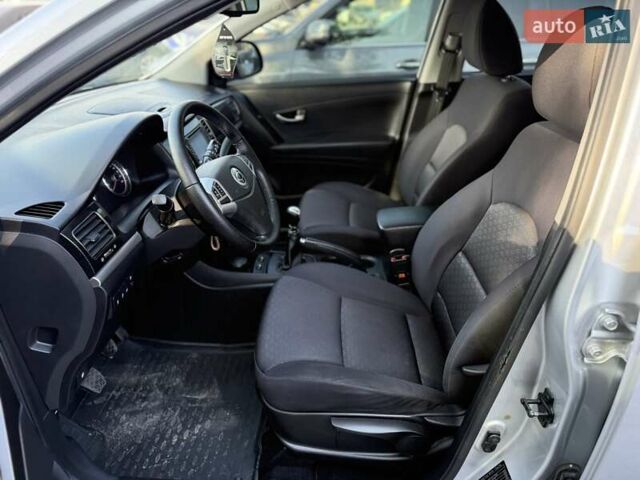 Cанг Йонг Korando 2013 у Дніпро (Дніпропетровську) на Automoto.ua Сірий Cанг Йонг Korando, об'ємом двигуна 2 л та пробігом 77 тис. км за 8999 $, фото 13 на Automoto.ua