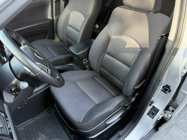 Cанг Йонг Korando 2013 у Дніпро (Дніпропетровську) на Automoto.ua Сірий Cанг Йонг Korando, об'ємом двигуна 2 л та пробігом 77 тис. км за 8999 $, фото 9 на Automoto.ua