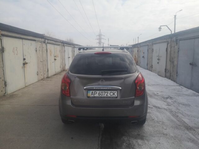 Сірий Cанг Йонг Korando, об'ємом двигуна 2 л та пробігом 161 тис. км за 8350 $, фото 5 на Automoto.ua