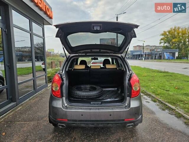 Сірий Cанг Йонг Korando, об'ємом двигуна 2 л та пробігом 168 тис. км за 7900 $, фото 4 на Automoto.ua