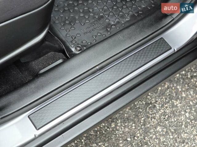 Серый Cанг Йонг Корандо, объемом двигателя 2 л и пробегом 99 тыс. км за 9500 $, фото 40 на Automoto.ua