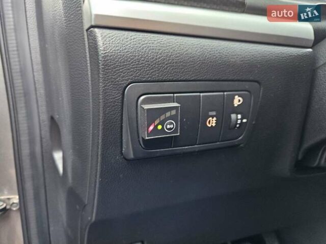 Сірий Cанг Йонг Korando, об'ємом двигуна 2 л та пробігом 168 тис. км за 7900 $, фото 11 на Automoto.ua