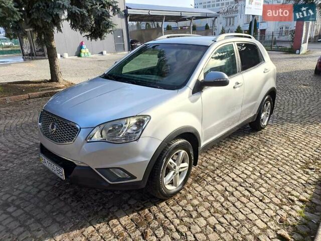 Серый Cанг Йонг Корандо, объемом двигателя 2 л и пробегом 143 тыс. км за 8900 $, фото 1 на Automoto.ua