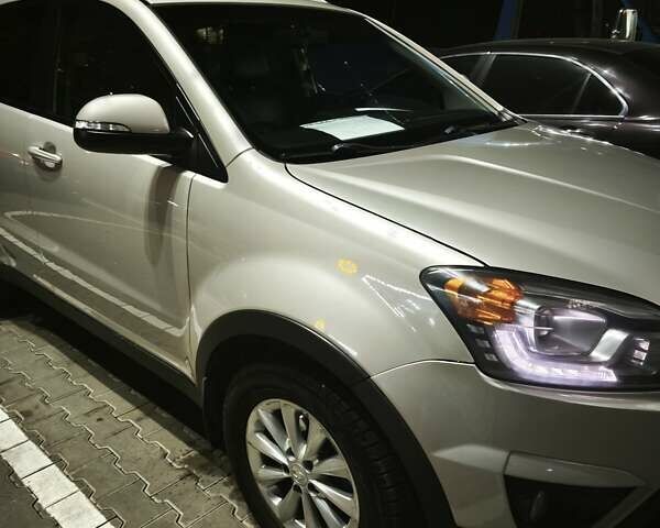 Серый Cанг Йонг Корандо, объемом двигателя 2 л и пробегом 149 тыс. км за 9300 $, фото 1 на Automoto.ua