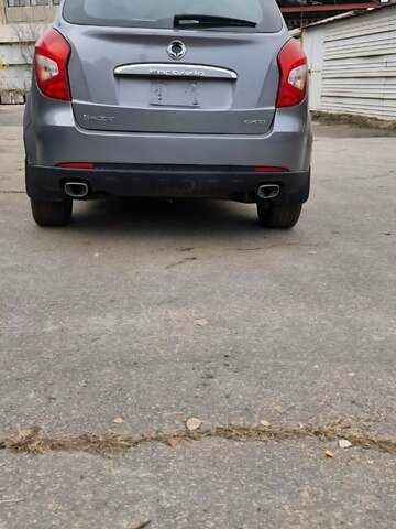 Сірий Cанг Йонг Korando, об'ємом двигуна 2 л та пробігом 99 тис. км за 9283 $, фото 4 на Automoto.ua